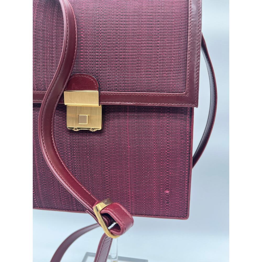 LA LAURENT Vintage Textured Horse Hair Accordion Bag, Combination Lock Closure - Picture 12 of 13